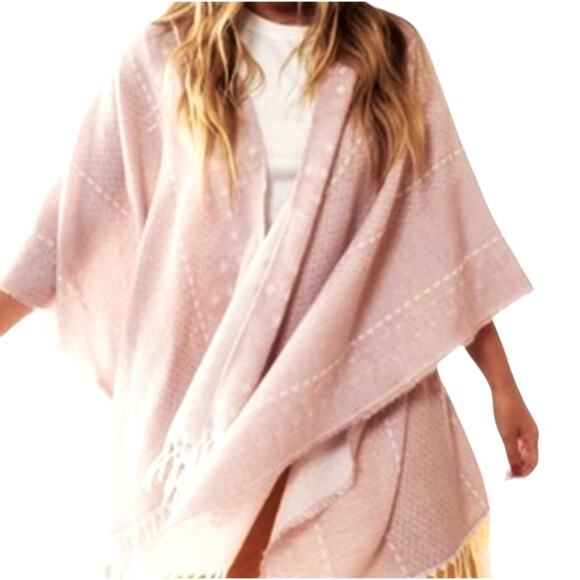 Gentle Fawn Blush Pink & White Hermosa Fringed Reversible Wrap, Size M/L - Picture 4 of 9